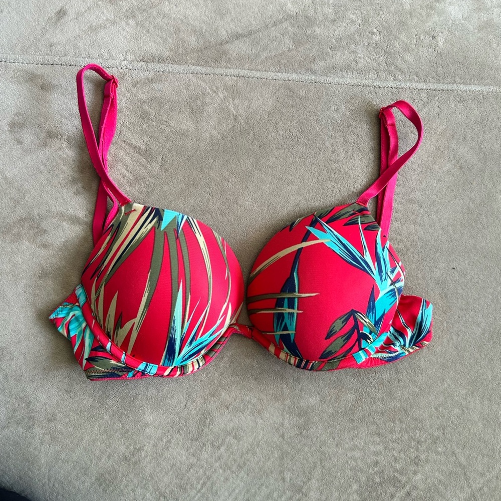 PINK Victoria's Secret Tropical Red & Teal Push-Up Bra